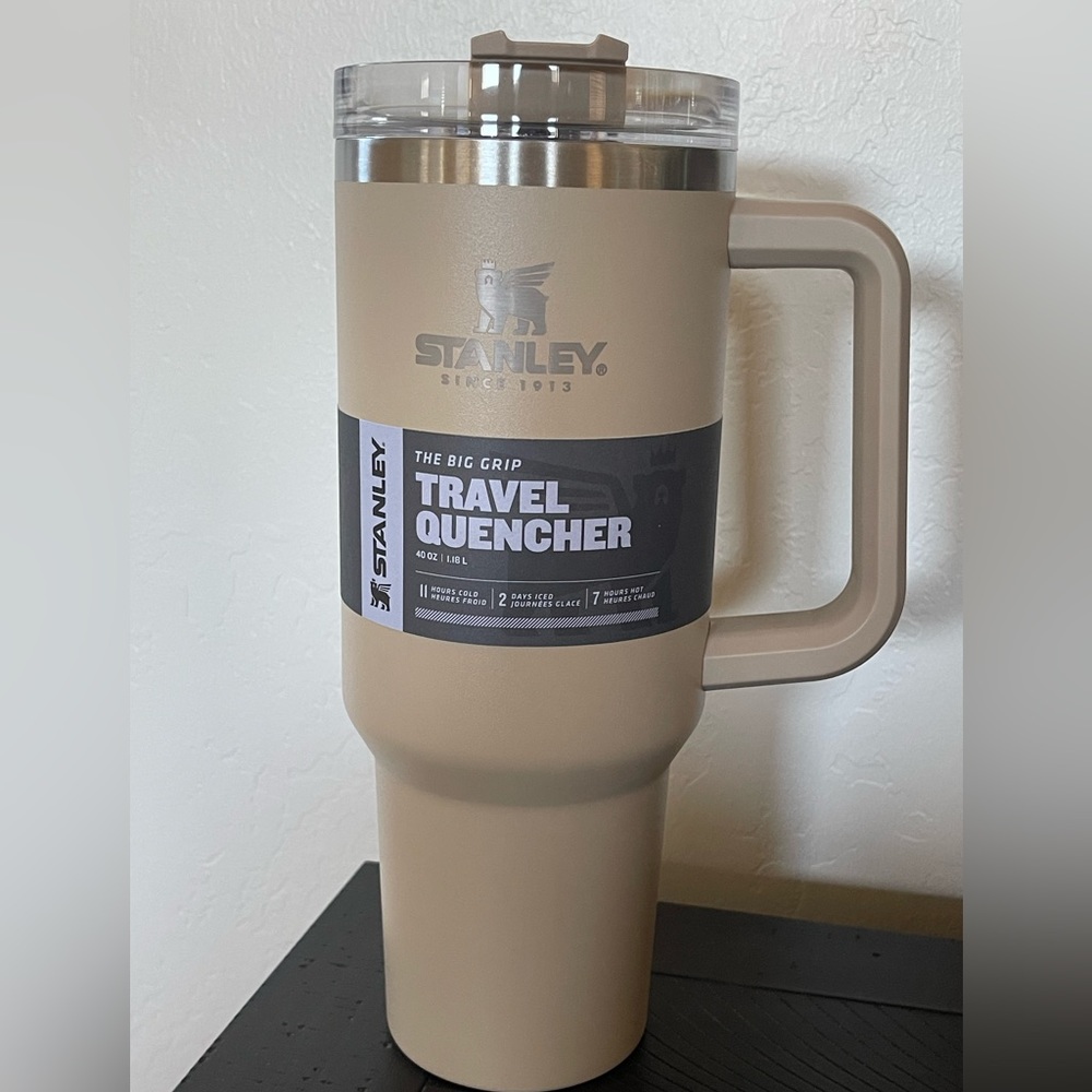 Stanley Quencher Driftwood OG 40oz NWT